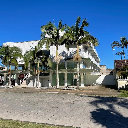Pousada Ceu Azul Aparthotel Guaratuba Exterior foto